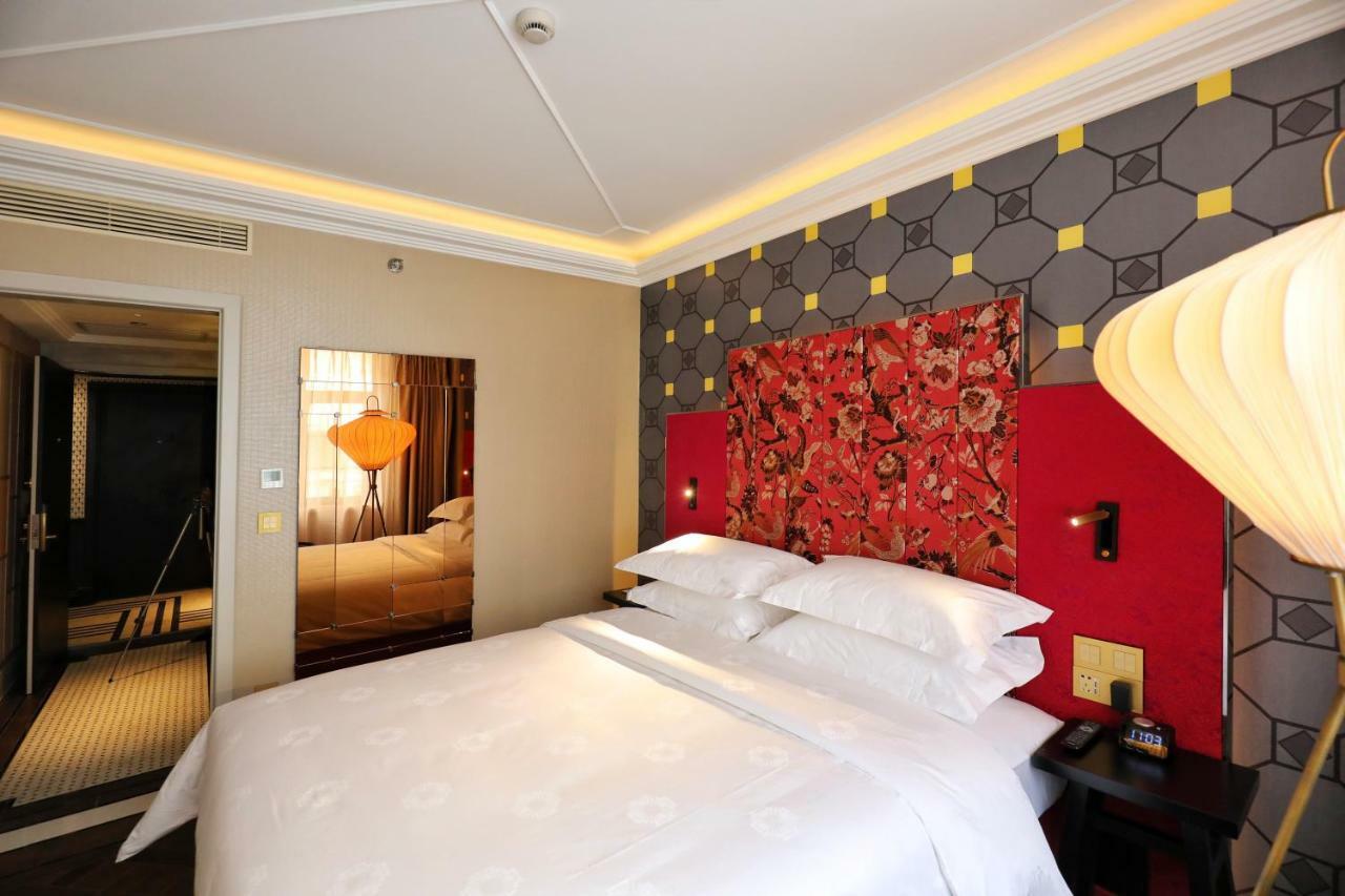 Jinjiang Metropolo Shanghai Xintiandi Hotel Екстериор снимка